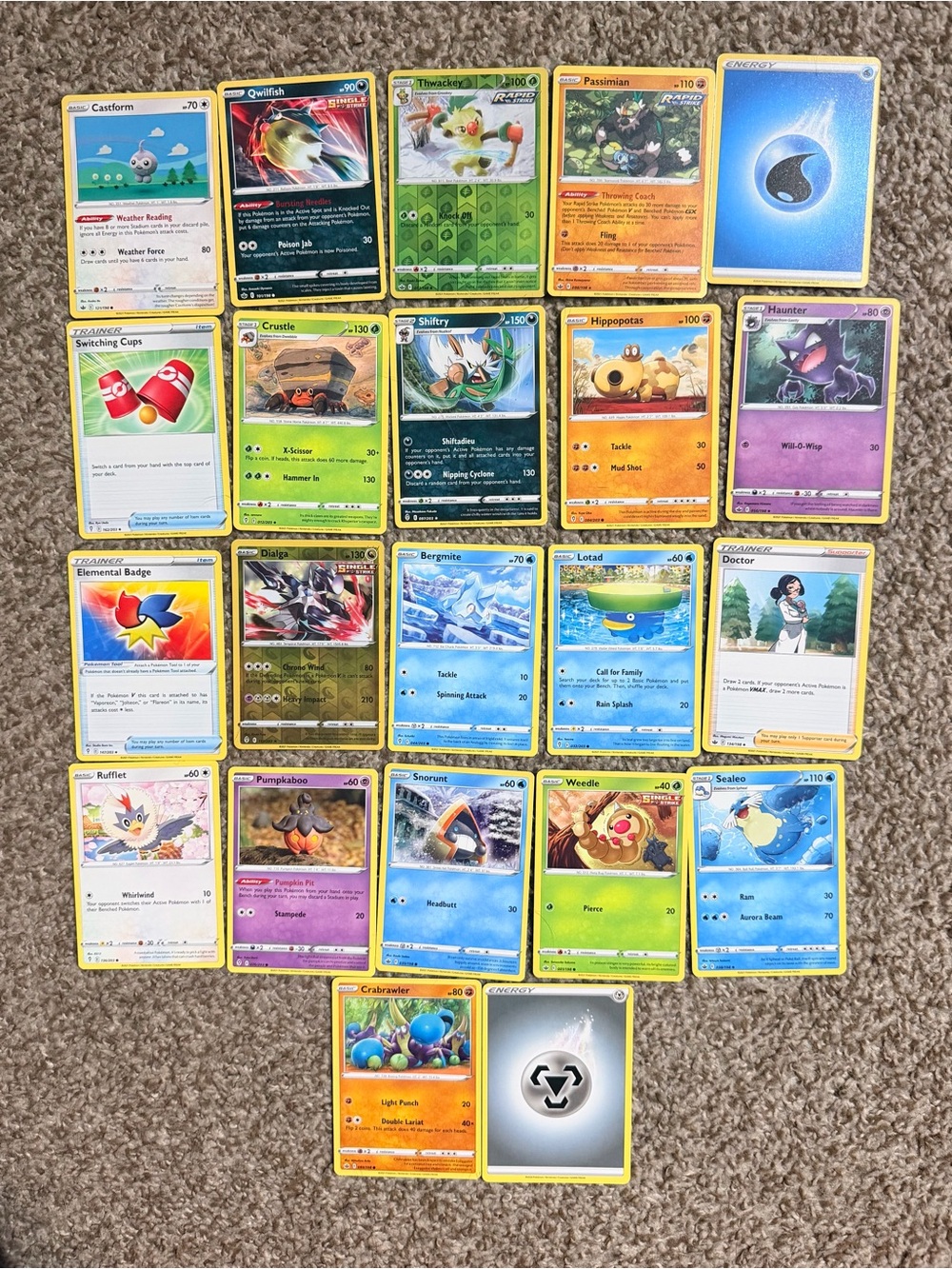 Pokémon Assorted Trading Card Lot